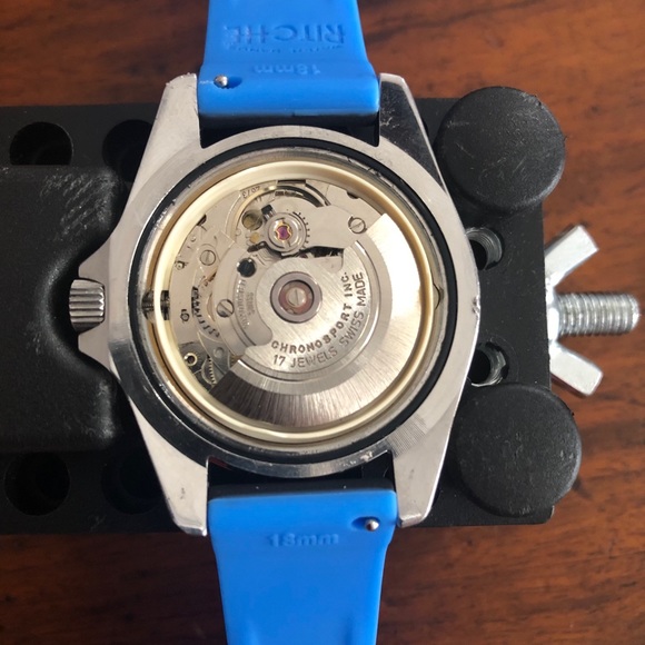 Vintage Chronosport Dive Automatic Swiss Watch - Picture 4 of 5